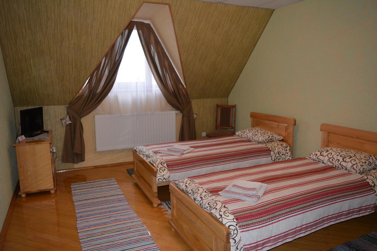 Hotel Svitlytsia Tyachiv Esterno foto