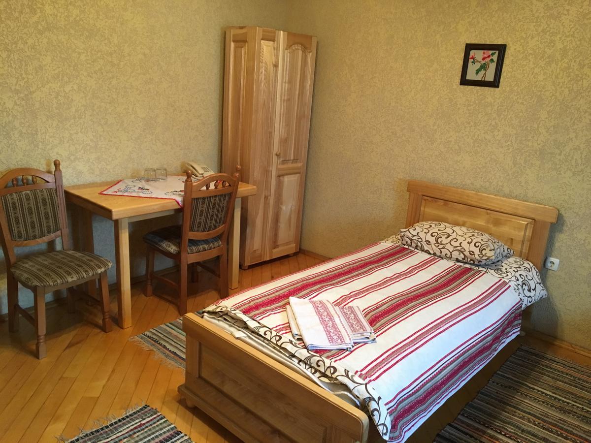Hotel Svitlytsia Tyachiv Esterno foto